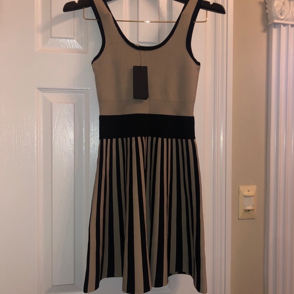 GUESS Dress - Picture 6 of 8